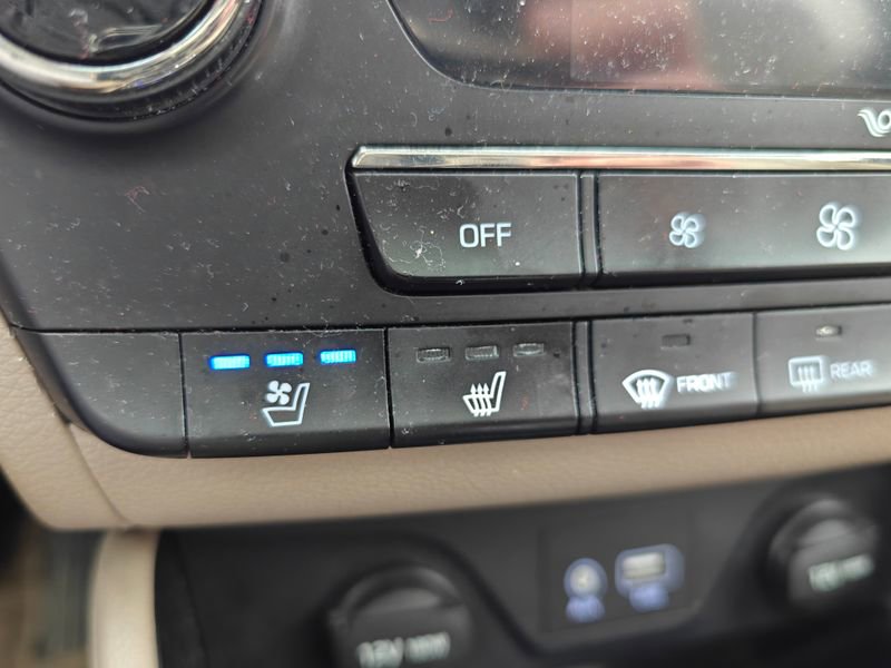 Used 2016 Hyundai Tucson Limited w/ Option Group 03 image 18