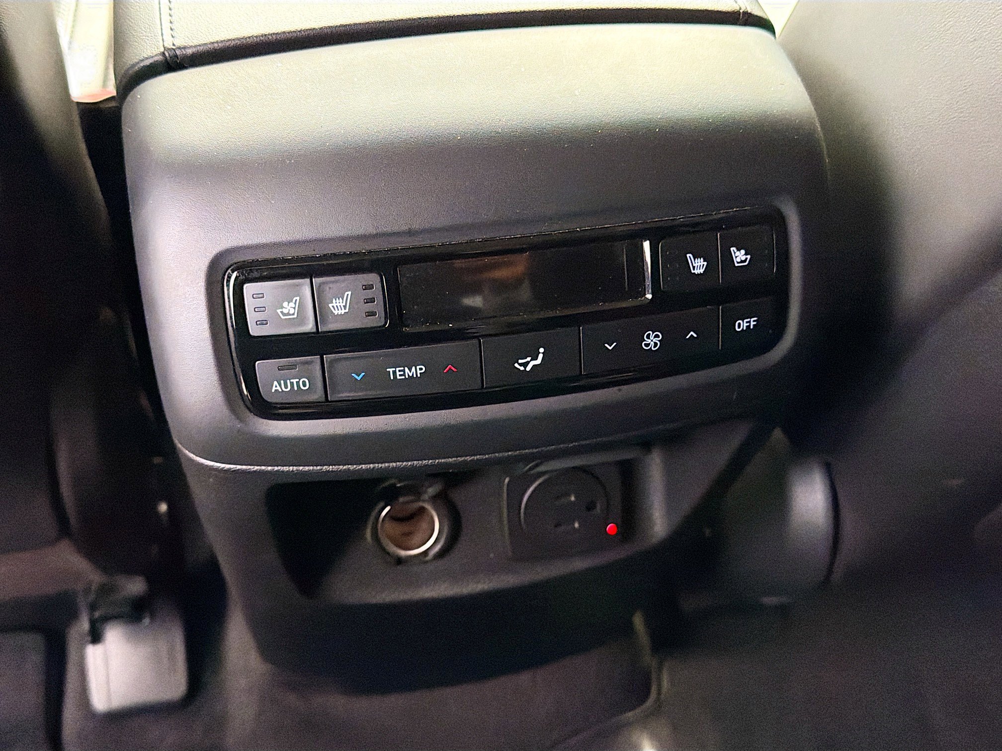 Used 2024 Hyundai Palisade SEL w/ Premium Package image 21