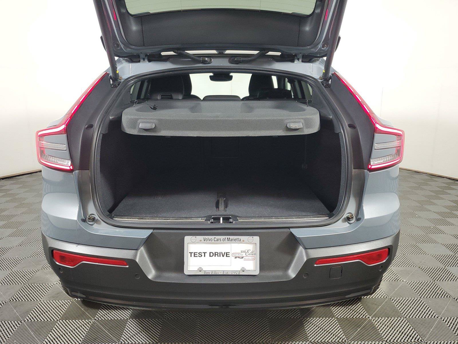 Certified 2023 Volvo C40 P8 Recharge Ultimate AWD/4WD image 9