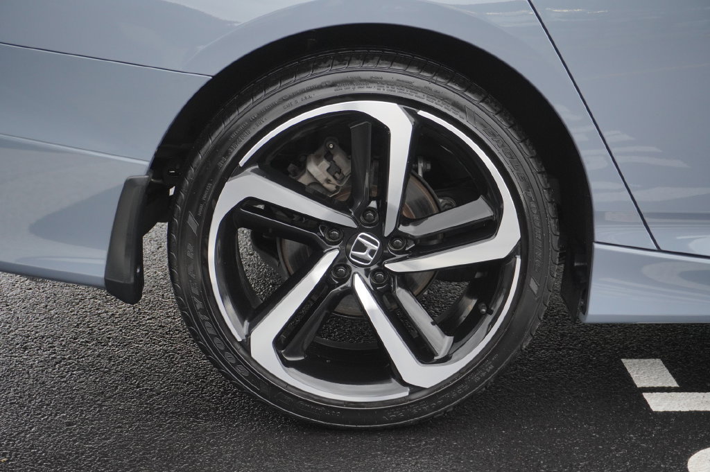 Used 2022 Honda Accord Sport image 12