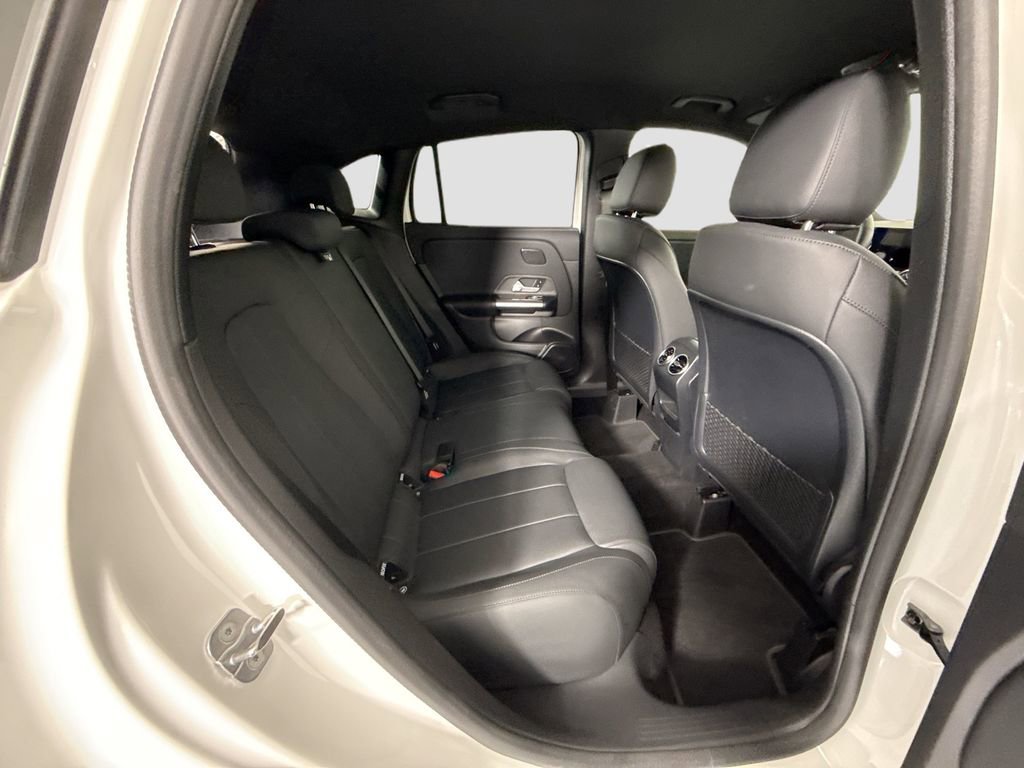 Used 2025 Mercedes-Benz GLA 250 image 23