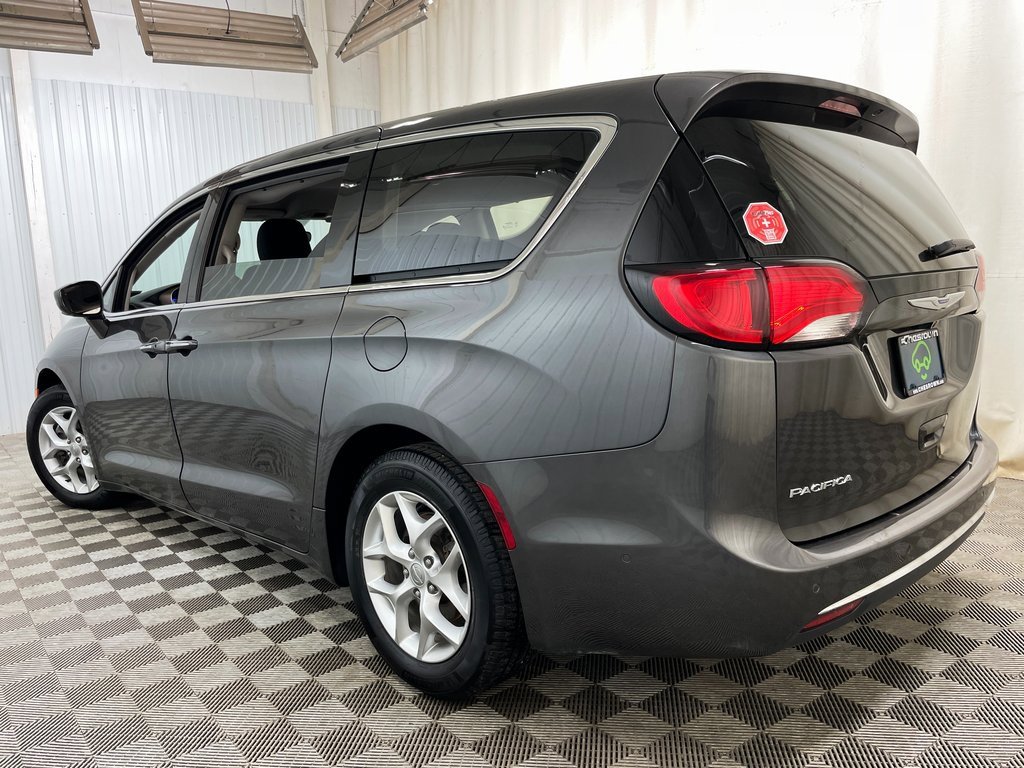 Used 2019 Chrysler Pacifica Touring Plus w/ Advanced Safetytec Group image 49