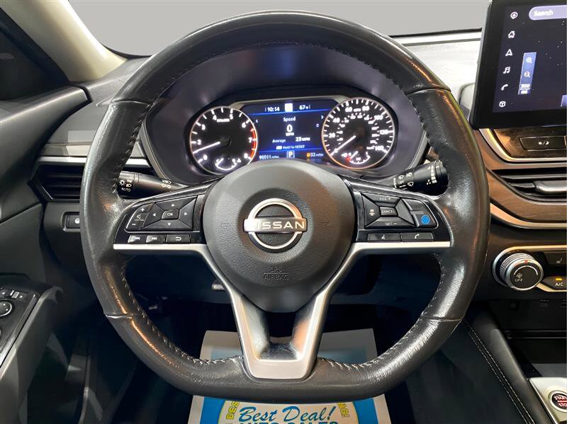 Used 2023 Nissan Altima 2.5 SV w/ SV Premium Package image 11