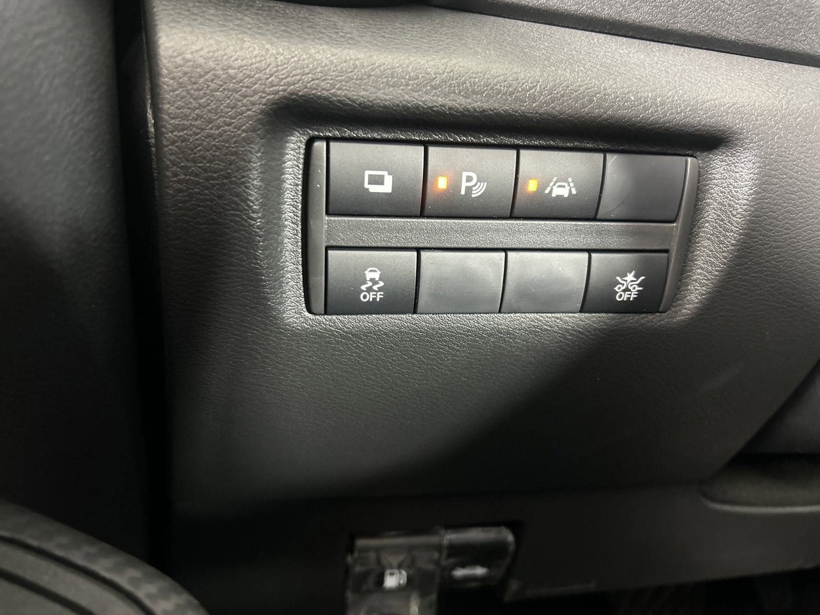 New 2025 Nissan Versa S w/ S Plus Package FWD image 32