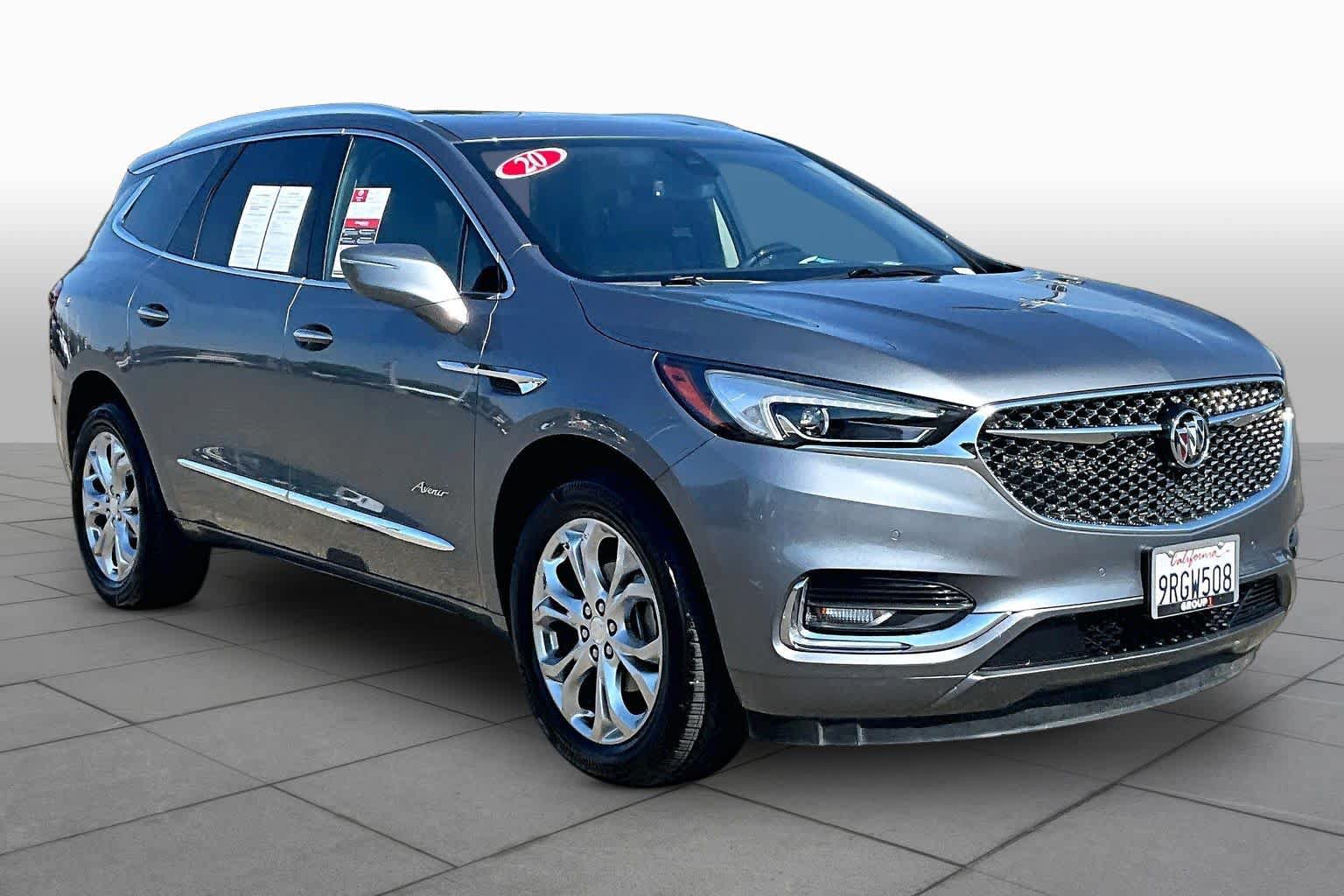 Used 2020 Buick Enclave Avenir w/ Avenir Technology Package FWD image 2
