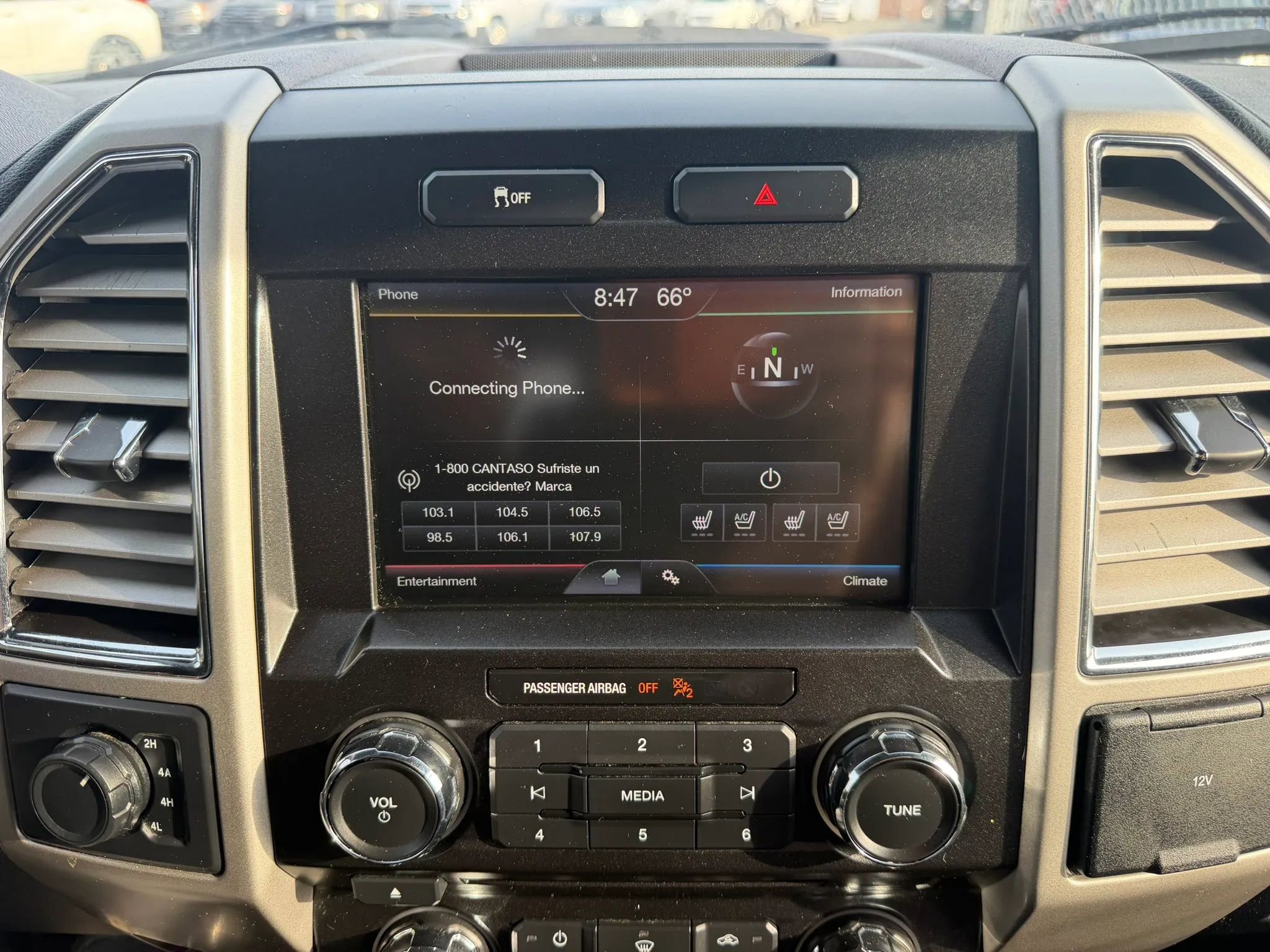 Used 2015 Ford F150 Lariat AWD/4WD image 21
