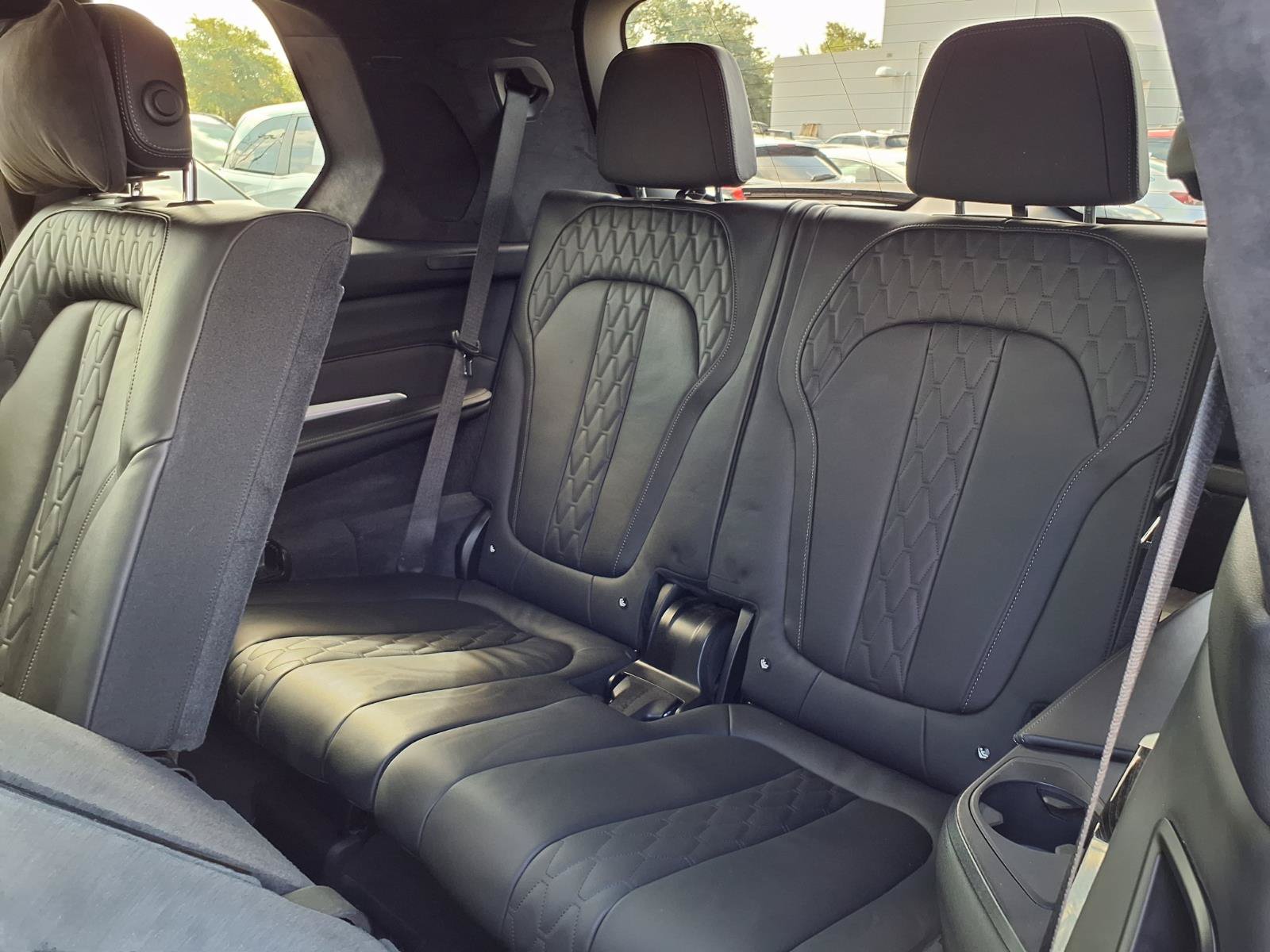 Used 2019 BMW X7 xDrive40i w/ Premium Package AWD/4WD image 20