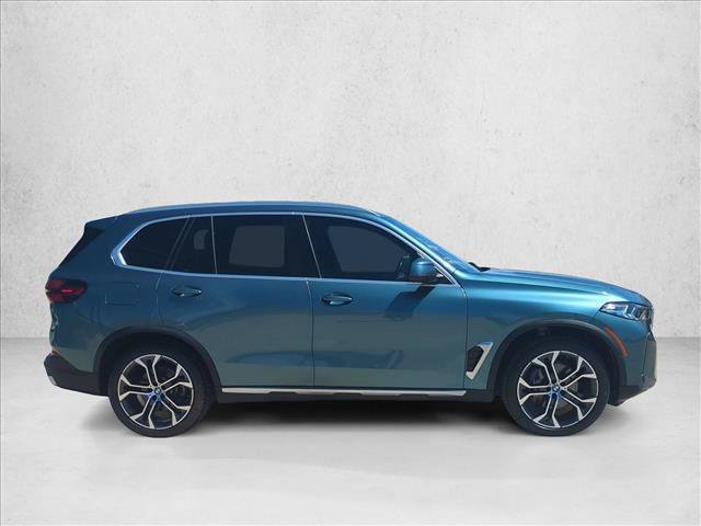 Used 2025 BMW X5 sDrive40i w/ Premium Package RWD image 4