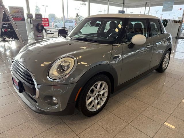 Used 2016 MINI Cooper 4-Door Hardtop image 6