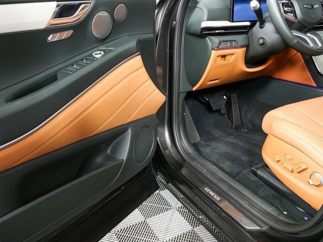 Used 2025 Genesis GV80 3.5T Advanced image 8