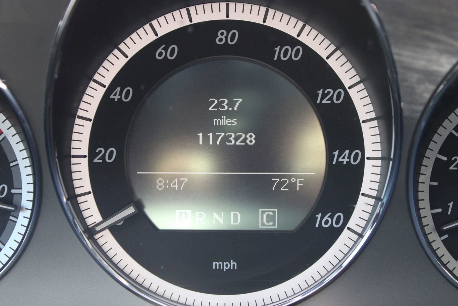 Used 2010 Mercedes-Benz C 300 Sedan image 28