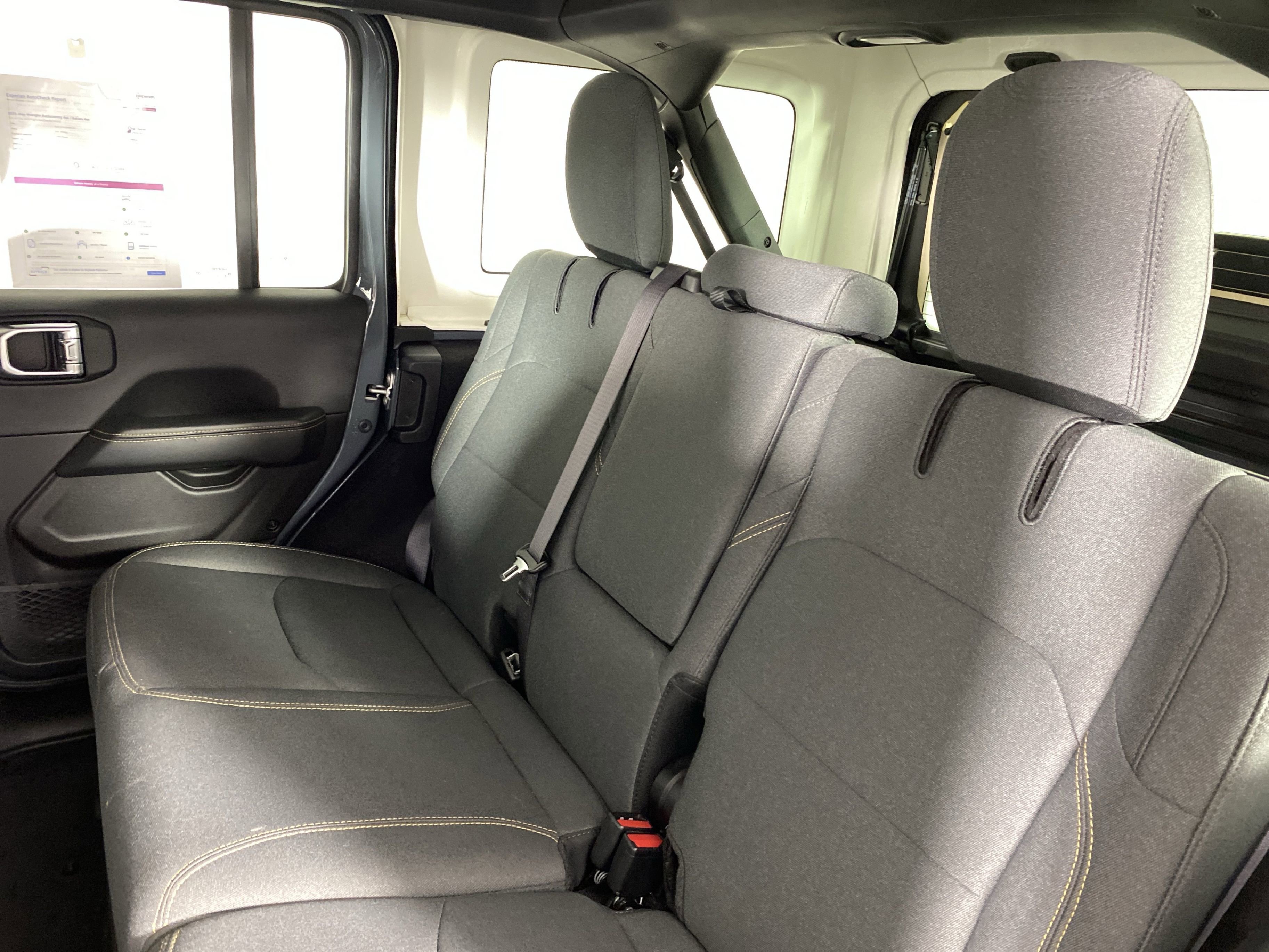 Used 2025 Jeep Wrangler Sahara w/ Safety Group image 31