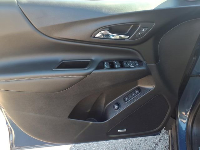 Used 2024 Chevrolet Equinox Premier image 11
