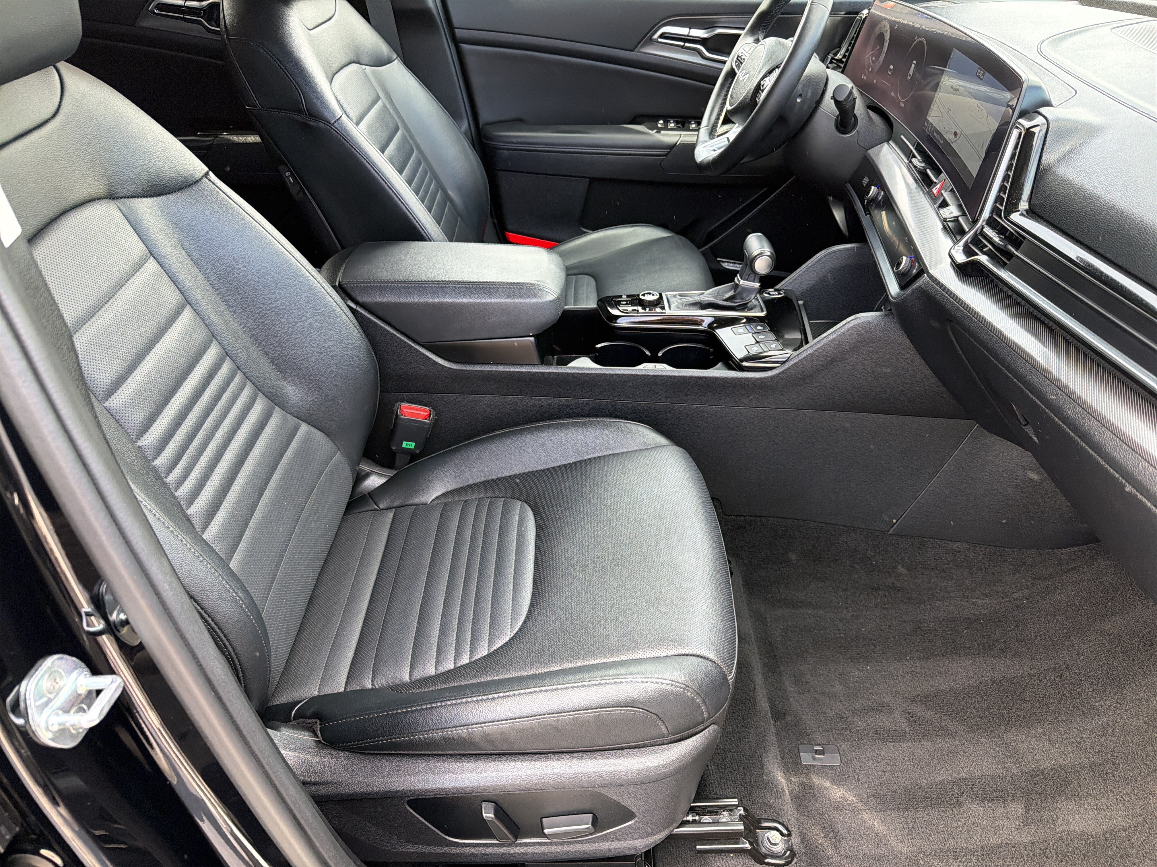Used 2023 Kia Sportage SX AWD/4WD image 11