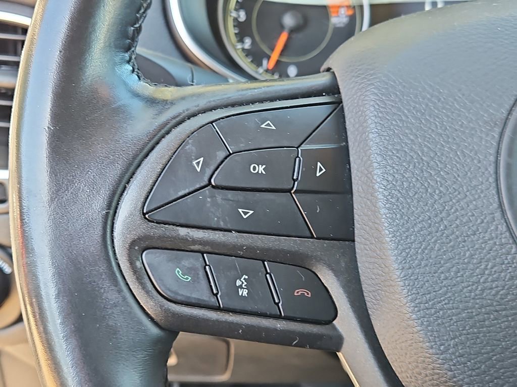 Used 2019 Jeep Cherokee Trailhawk w/ Trailer Tow Group image 21