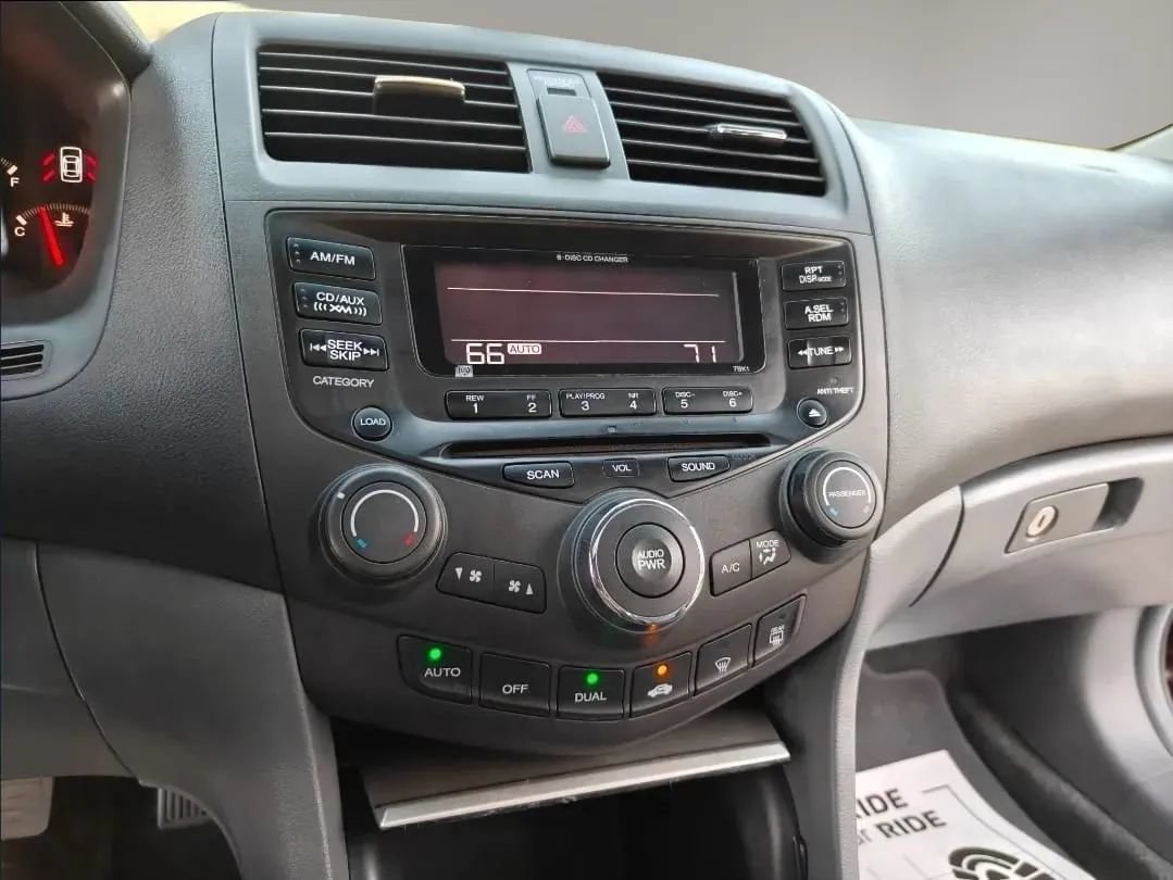 Used 2005 Honda Accord EX-L image 16