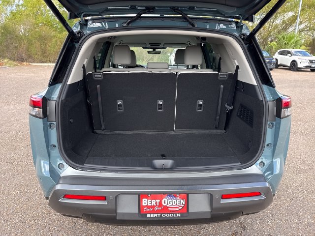 New 2026 Nissan Pathfinder SL FWD image 18
