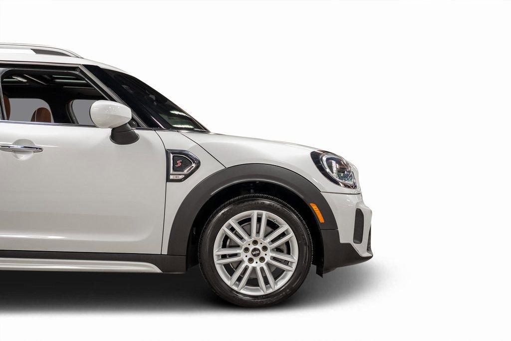 Used 2023 MINI Cooper Countryman S w/ Signature Upholstery Package image 32