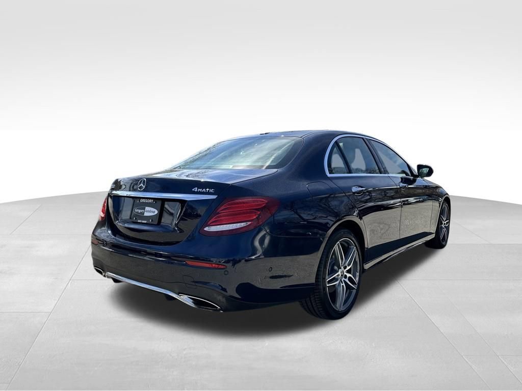 Used 2017 Mercedes-Benz E 300 4MATIC image 7