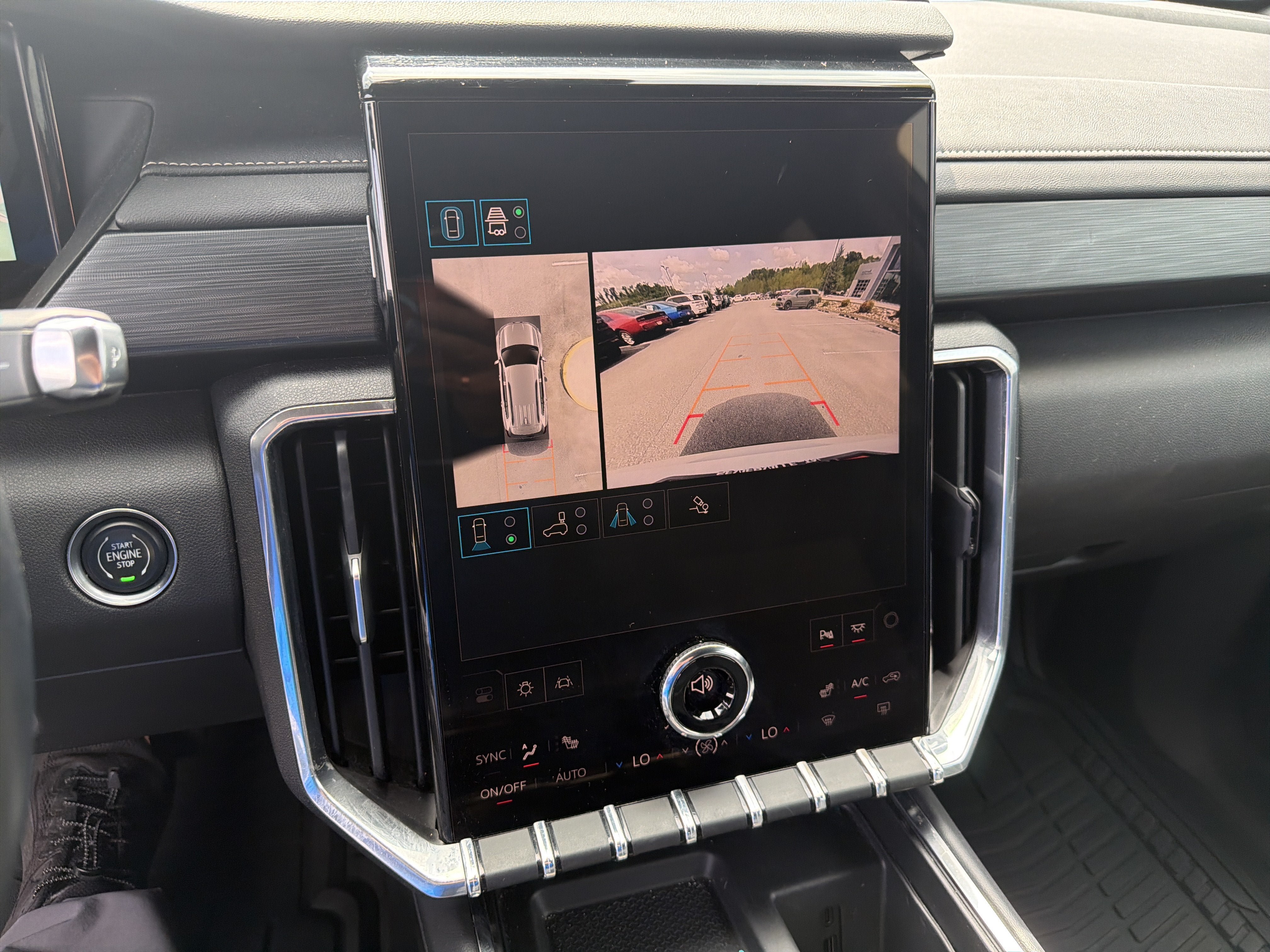 Used 2025 GMC Acadia Elevation FWD image 34