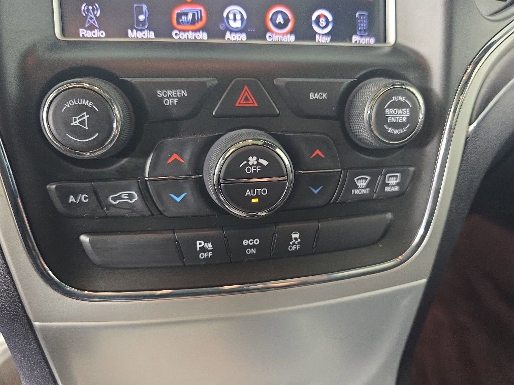 Used 2015 Jeep Grand Cherokee Overland AWD/4WD image 19
