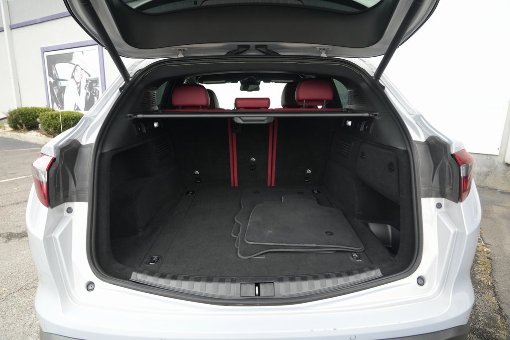 Used 2022 Alfa Romeo Stelvio Sprint image 15