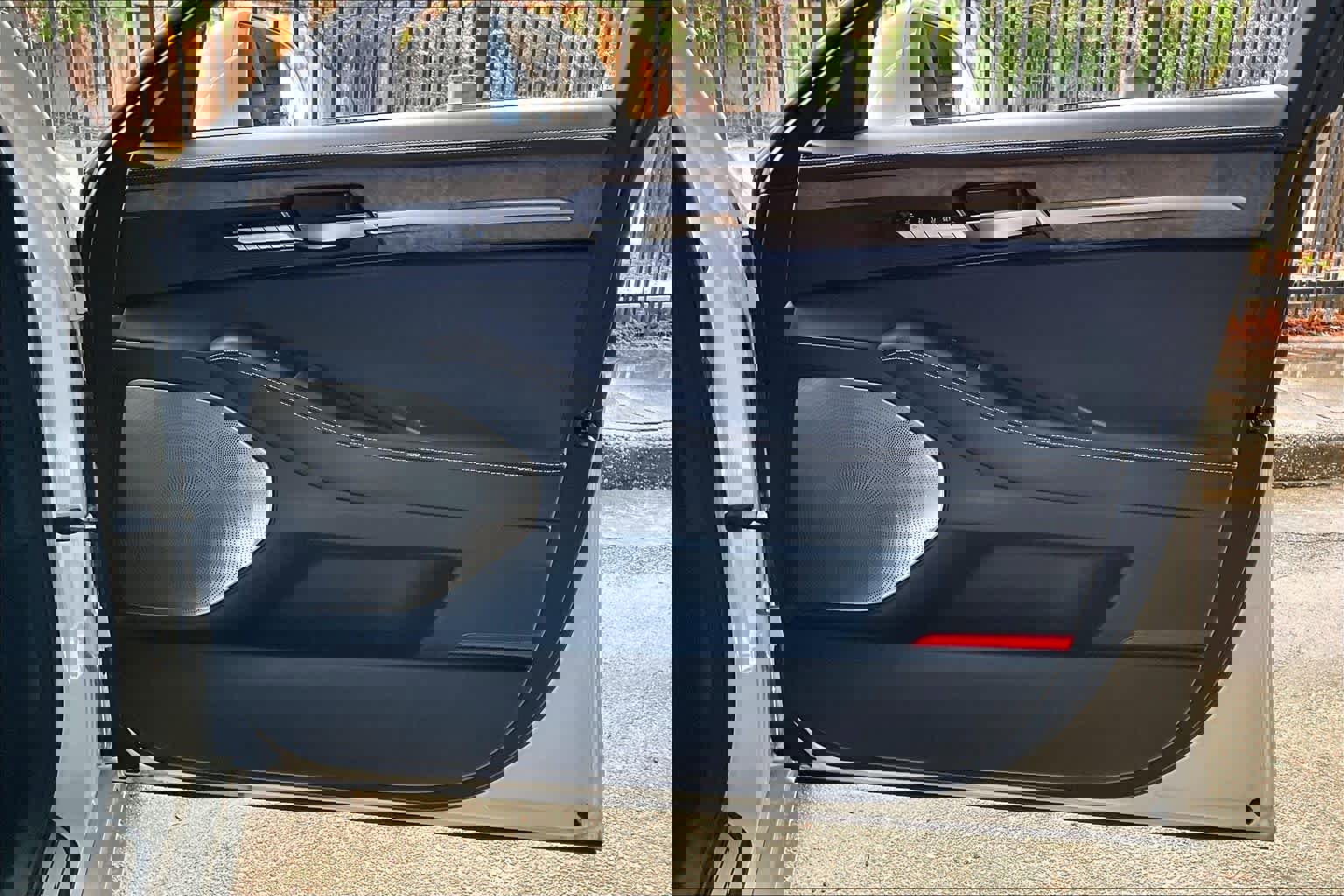 Used 2021 Genesis G90 3.3T Premium image 22