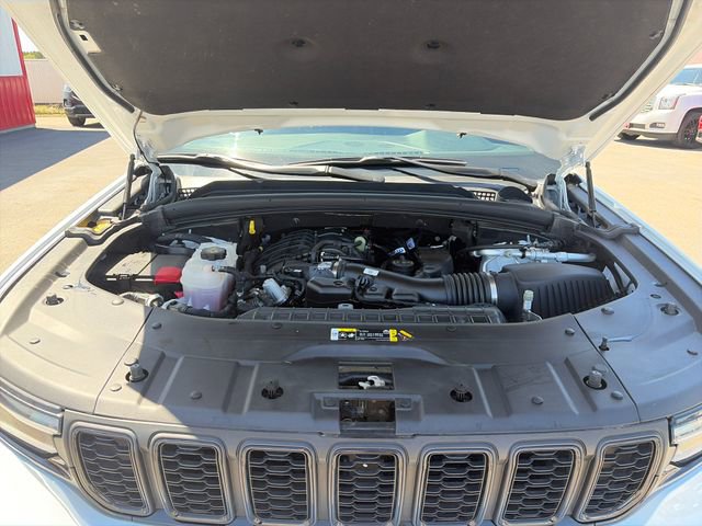 Used 2023 Jeep Grand Cherokee L Laredo AWD/4WD image 52