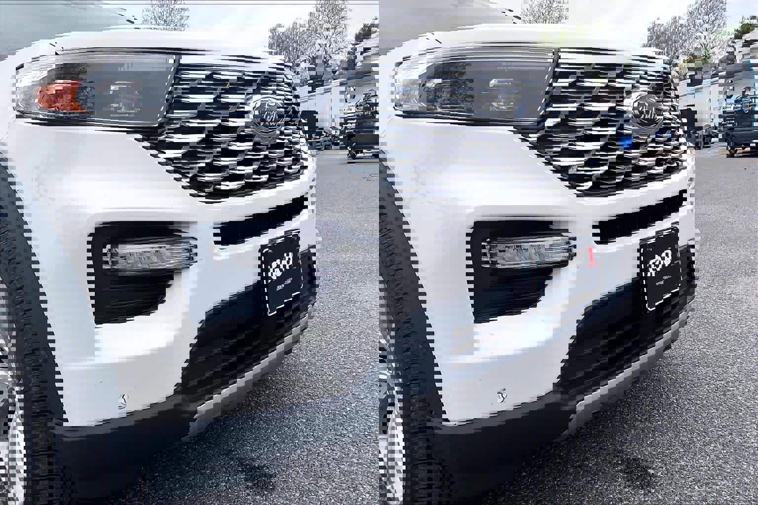 Used 2021 Ford Explorer Platinum w/ Premium Technology Package image 32