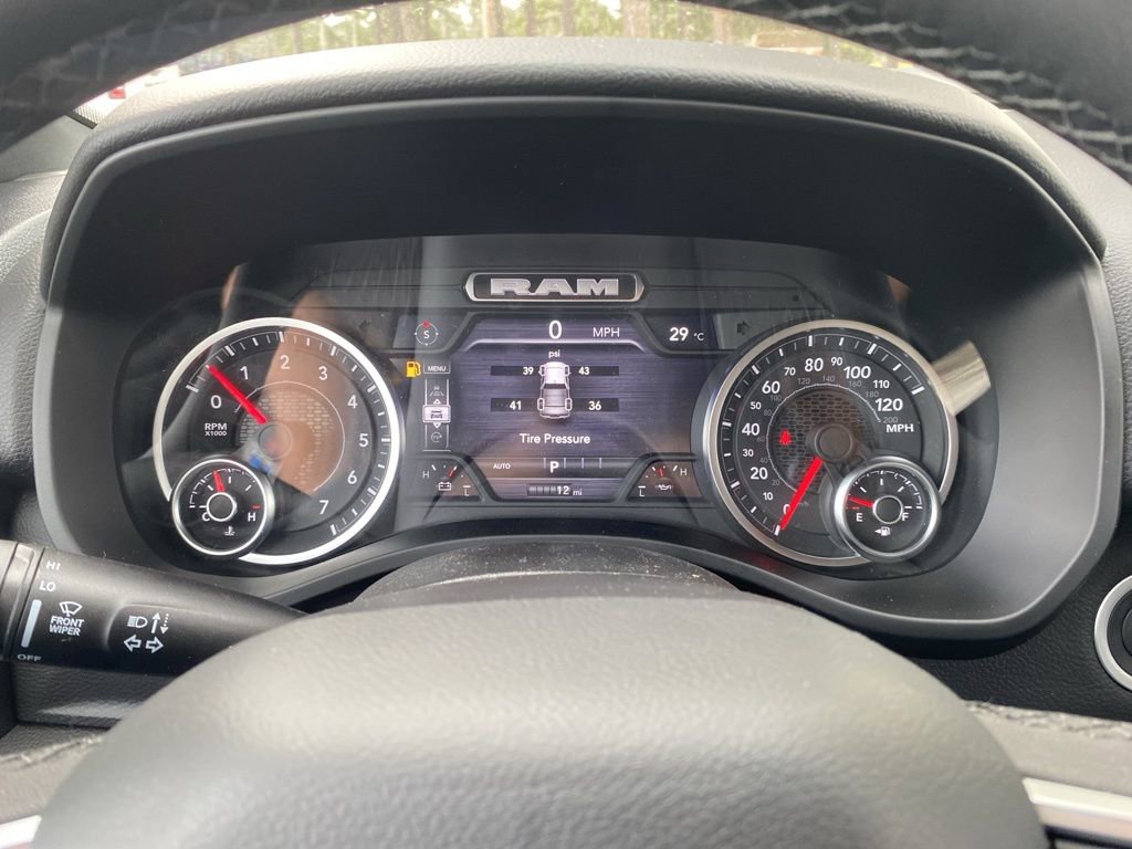 New 2026 RAM 1500 4x4 Crew Cab image 27