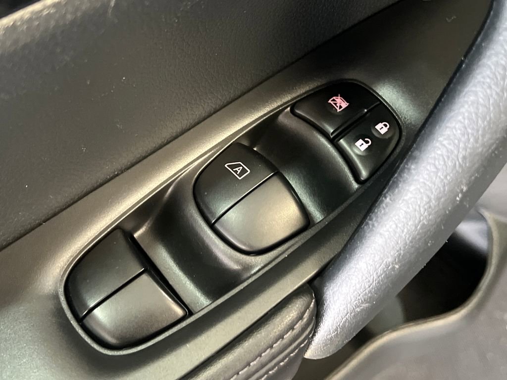 Used 2020 Nissan Rogue SL AWD/4WD image 34