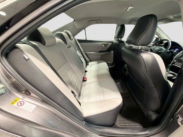 Used 2017 Toyota Camry SE image 22