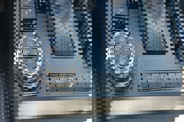 Used 2025 Toyota Tacoma TRD Off-Road image 34