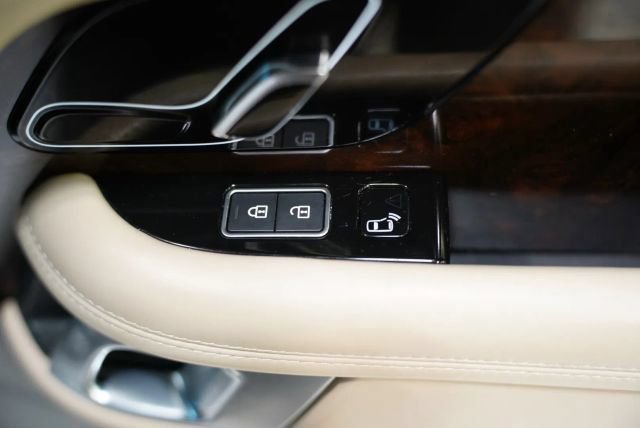 Used 2021 Land Rover Range Rover HSE AWD/4WD image 57