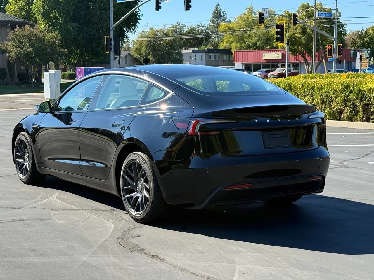 Used 2025 Tesla Model 3 Long Range image 7