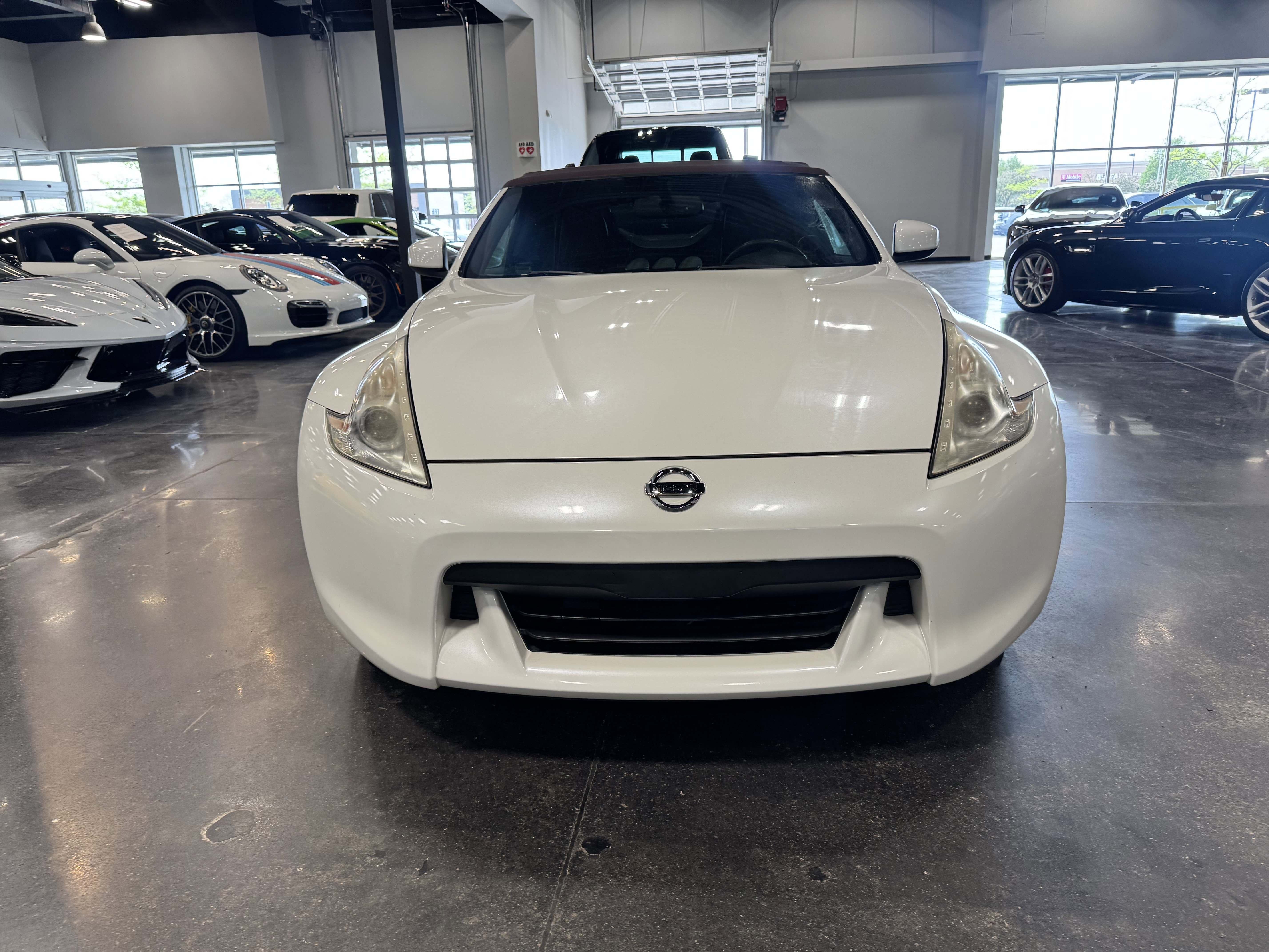 Used 2010 Nissan 370Z Touring image 22