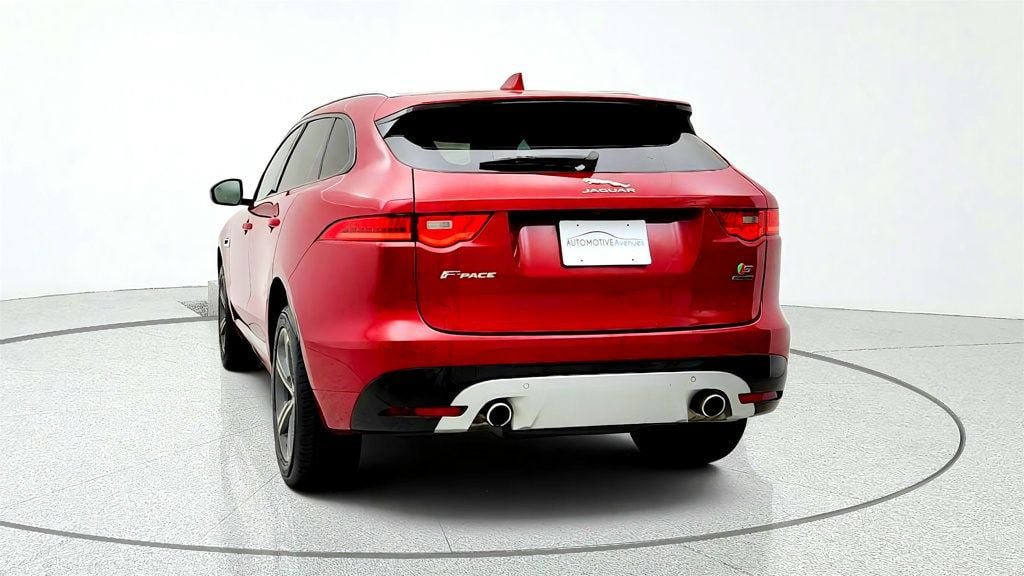 Used 2018 Jaguar F-PACE S AWD/4WD image 6