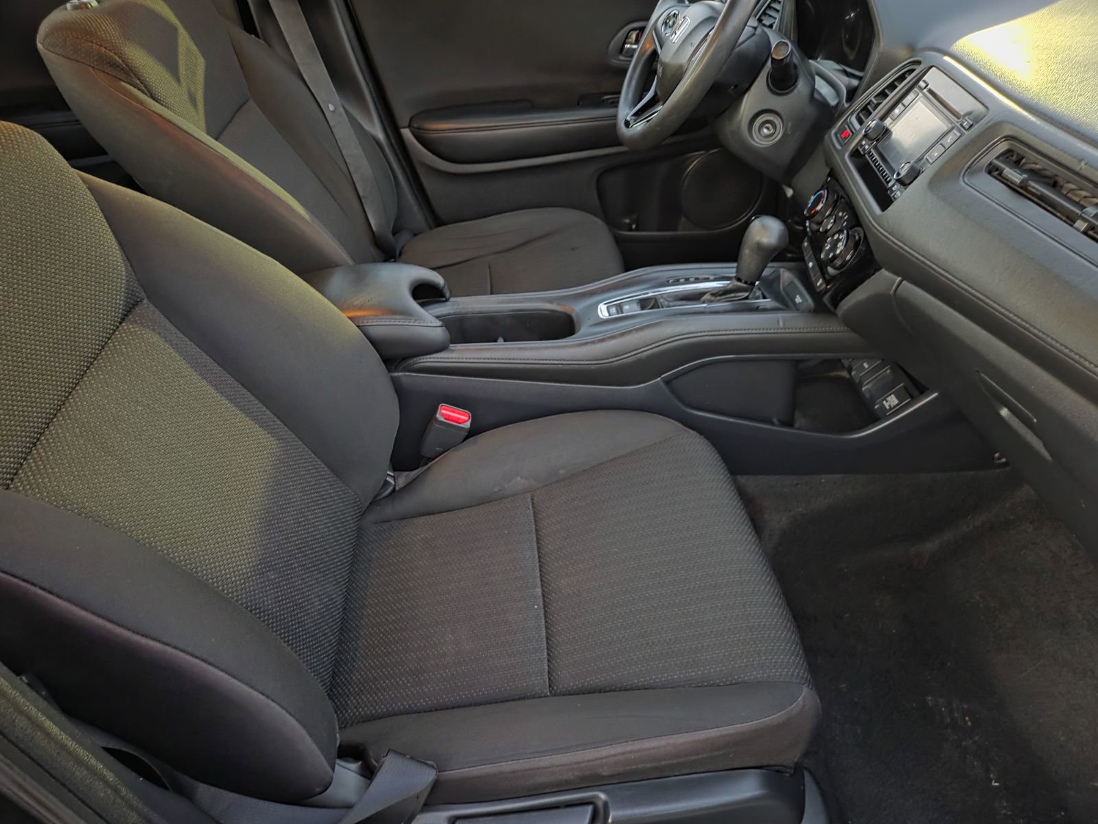 Used 2018 Honda HR-V LX image 14