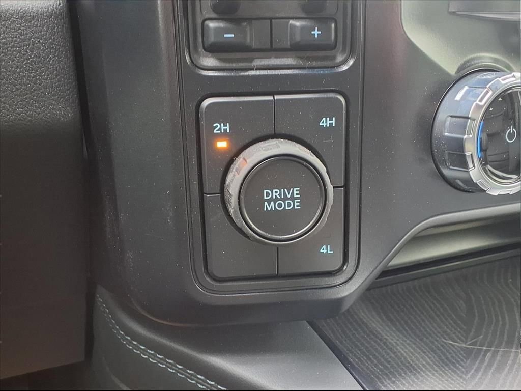 New 2025 Ford F450 Platinum image 9