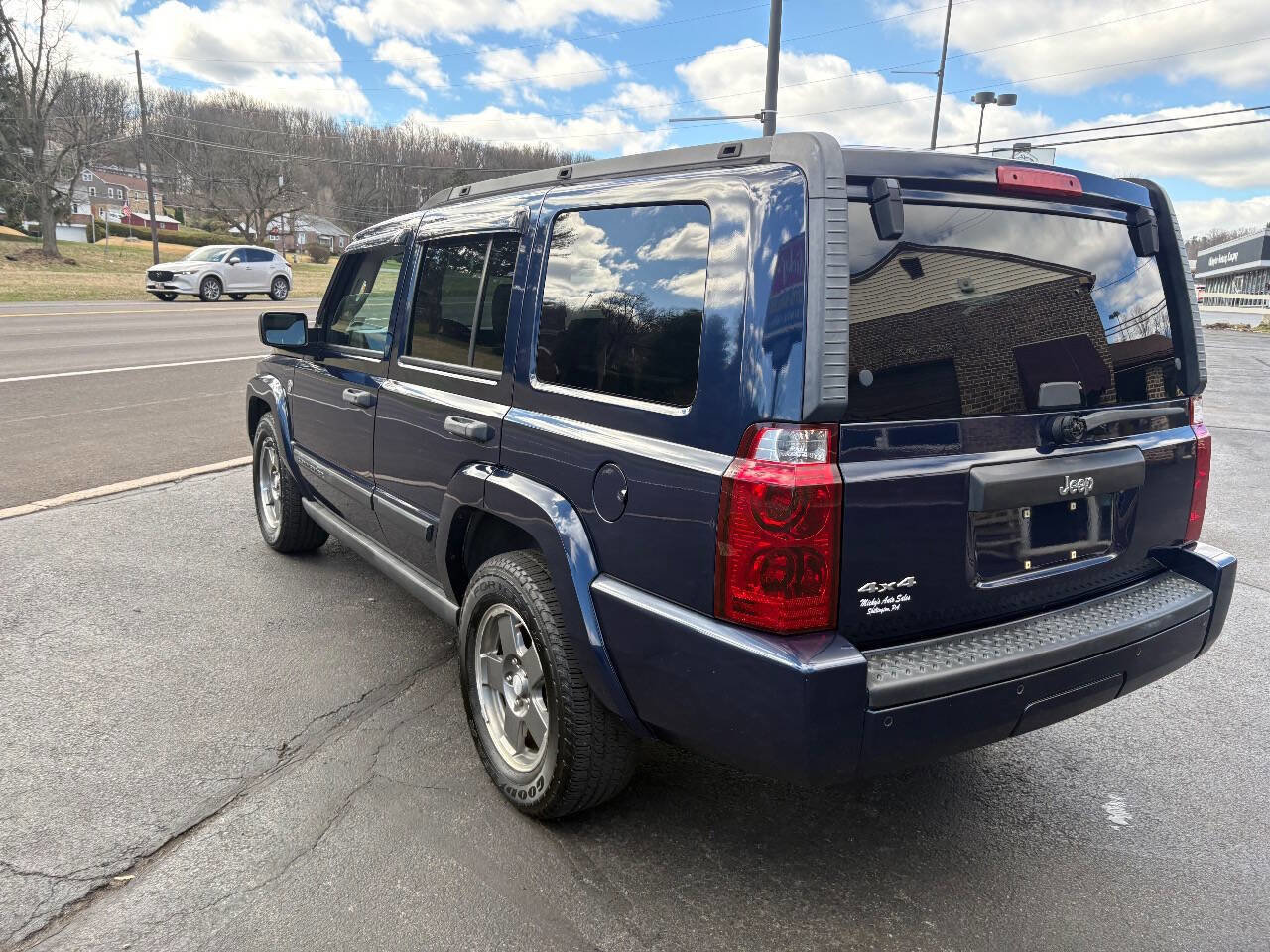 Used 2006 Jeep Commander Base 4dr SUV 4WD image 12