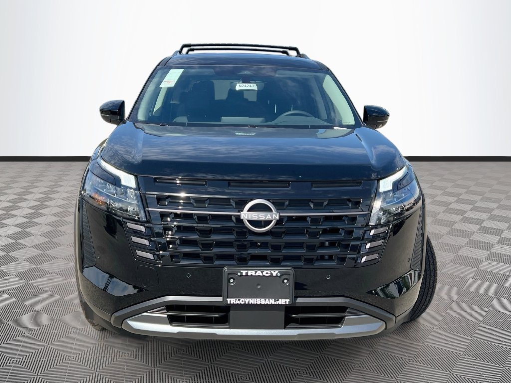 New 2026 Nissan Pathfinder SL w/ Cargo Package FWD image 2