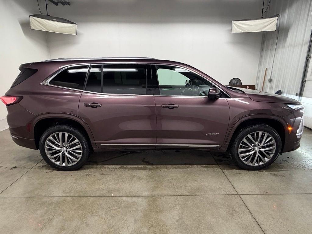 New 2026 Buick Enclave Avenir w/ Super Cruise Package image 2