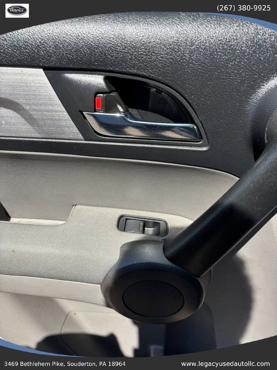 Used 2010 Honda CR-V LX image 35