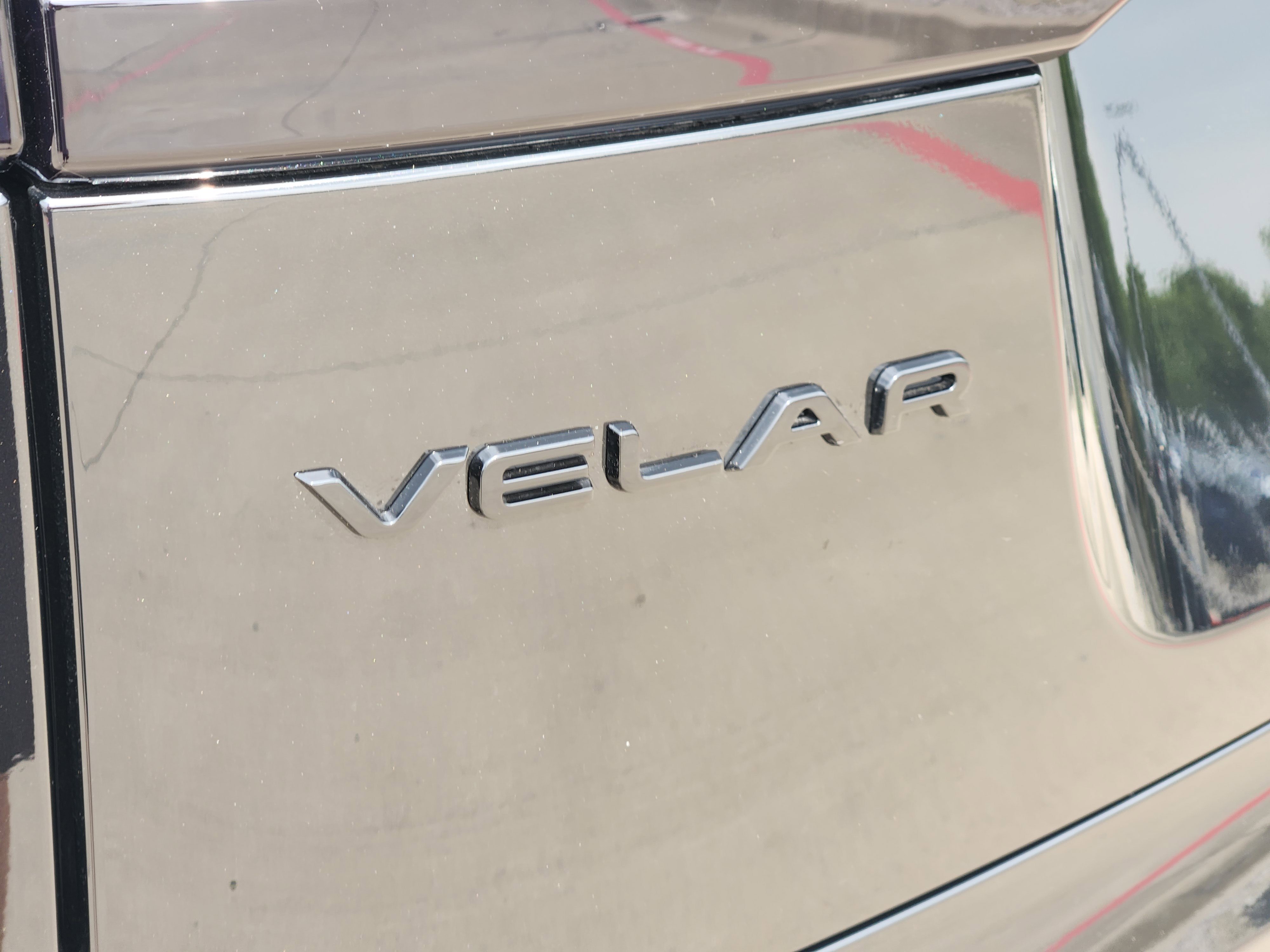 New 2026 Land Rover Range Rover Velar Dynamic SE image 11