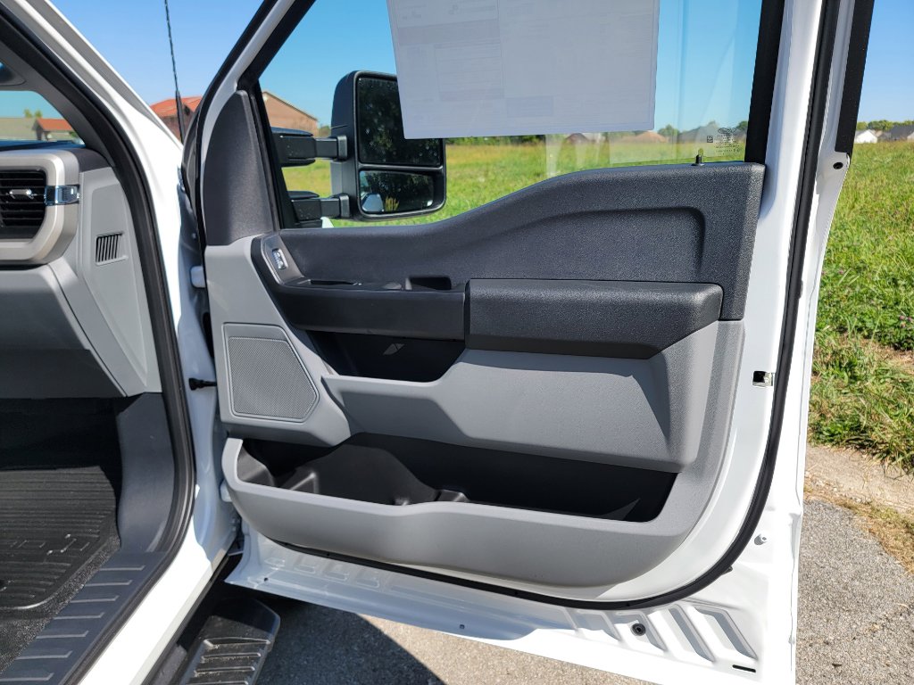 New 2026 Ford F250 XL image 34