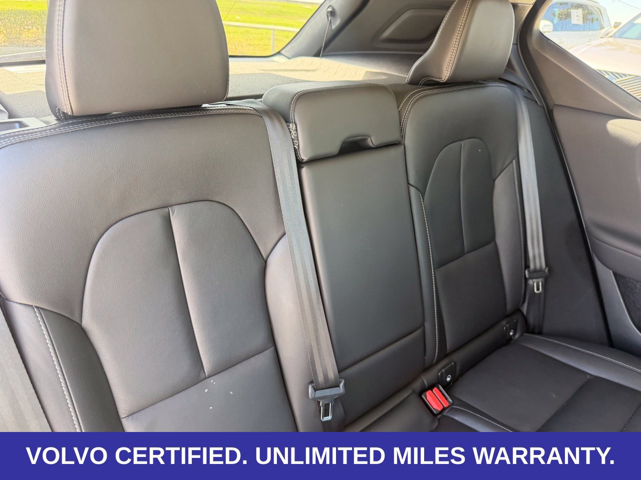 Certified 2024 Volvo XC40 B5 Core w/ Protection Package Premier AWD/4WD image 40