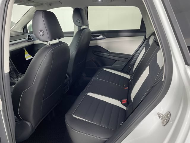 New 2026 Volkswagen Taos SEL AWD/4WD image 6