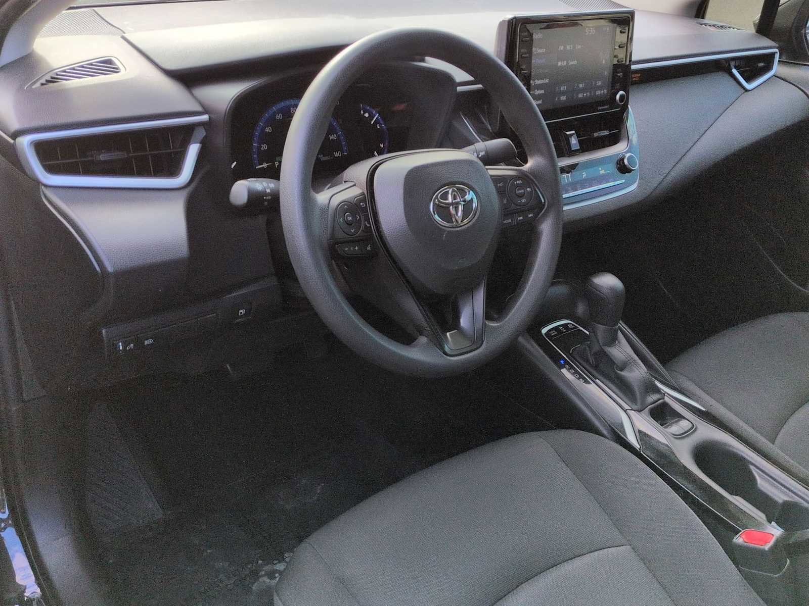 Used 2022 Toyota Corolla LE image 14
