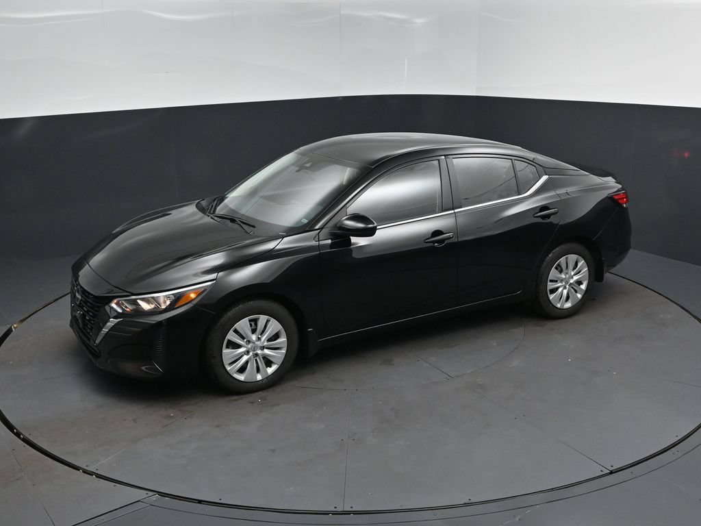 Used 2025 Nissan Sentra S FWD image 31