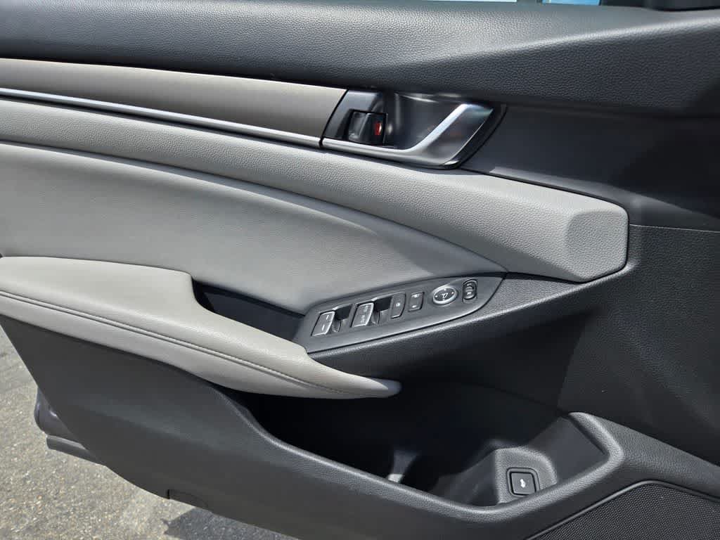 Used 2018 Honda Accord Hybrid image 19